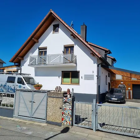 Апартаменты Privatunterkunft Straubing *