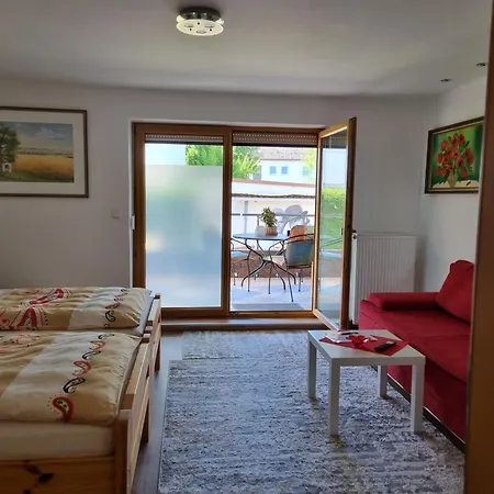 Privatunterkunft Straubing Апартаменты Штраубинг